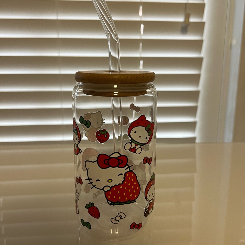 Hello Kitty Strawberry Glass Cup